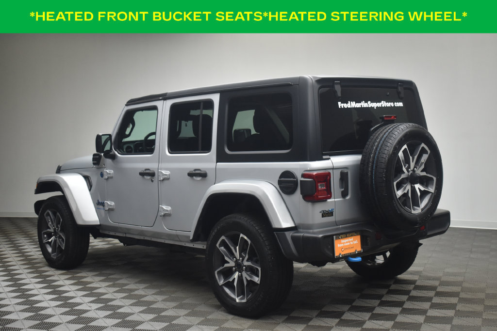 Certified 2024 Jeep Wrangler Unlimited w/ Convenience Group AWD/4WD image 4