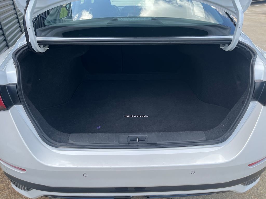Used 2025 Nissan Sentra SR image 28
