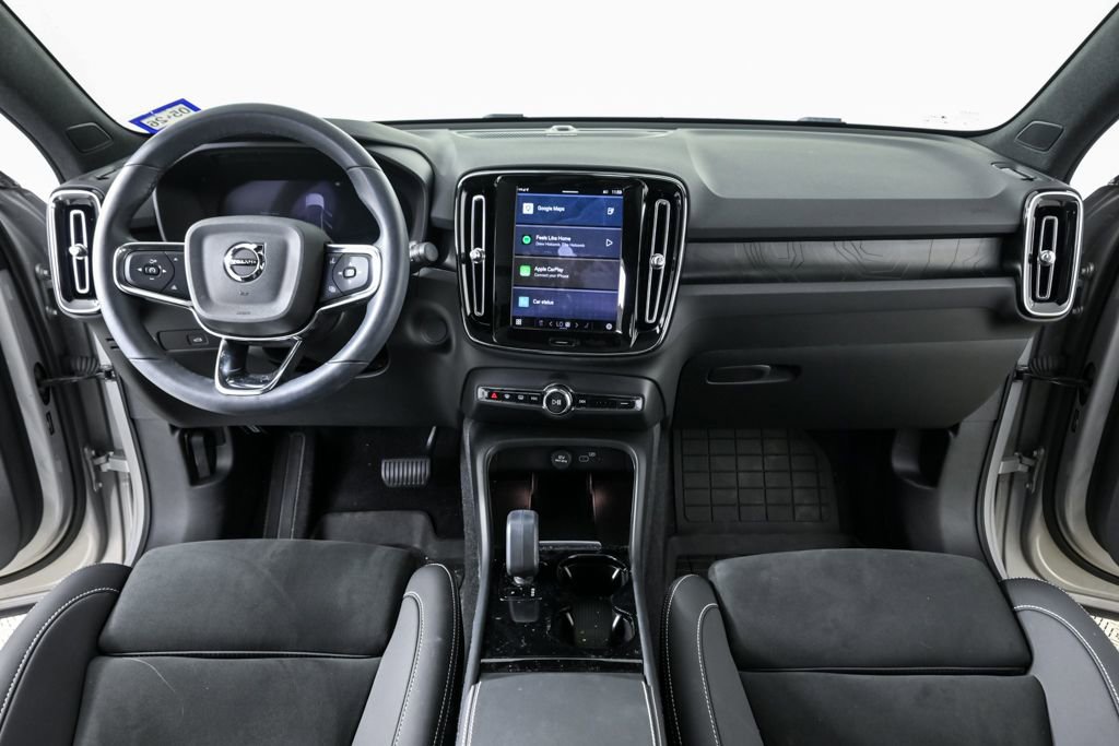 Certified 2023 Volvo C40 P8 Recharge Ultimate w/ Protection Package Premier AWD/4WD image 20