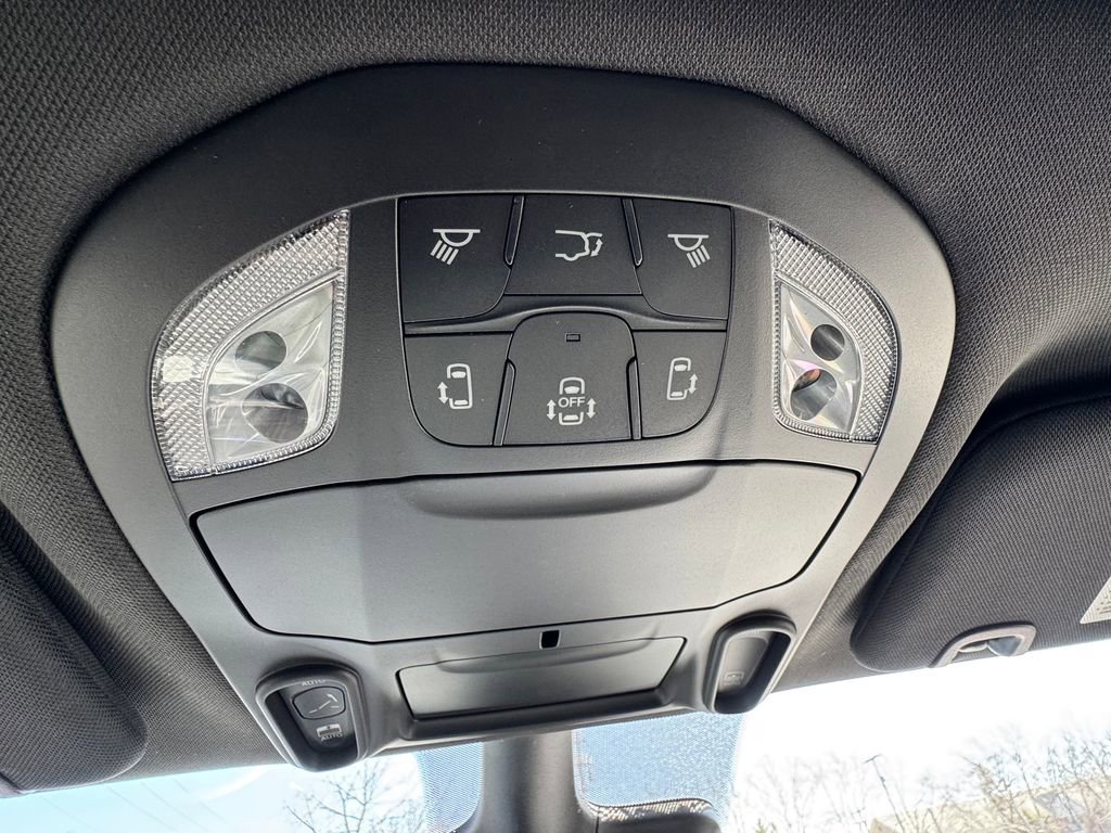 New 2026 Chrysler Pacifica Select FWD image 24