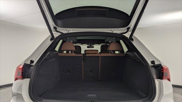 Used 2020 Audi Q3 2.0T Premium image 18