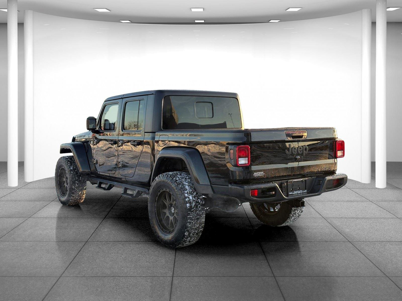 Used 2021 Jeep Gladiator Sport image 5