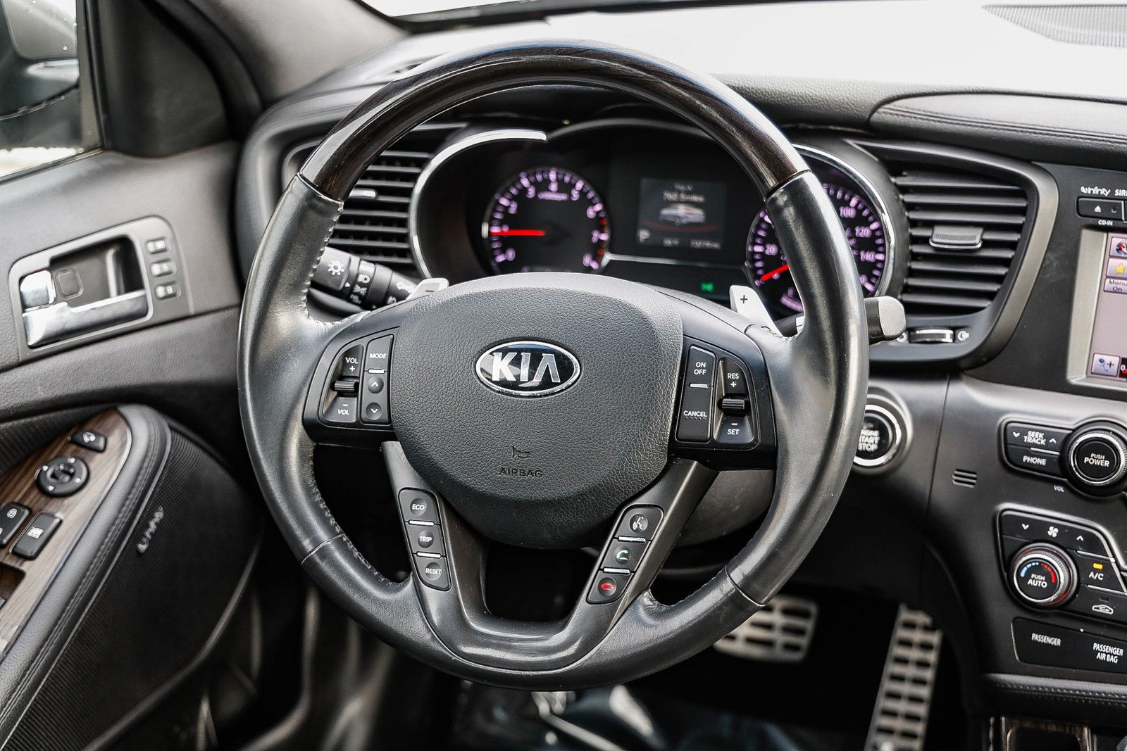 Used 2013 Kia Optima SX w/ Limited Pkg image 13