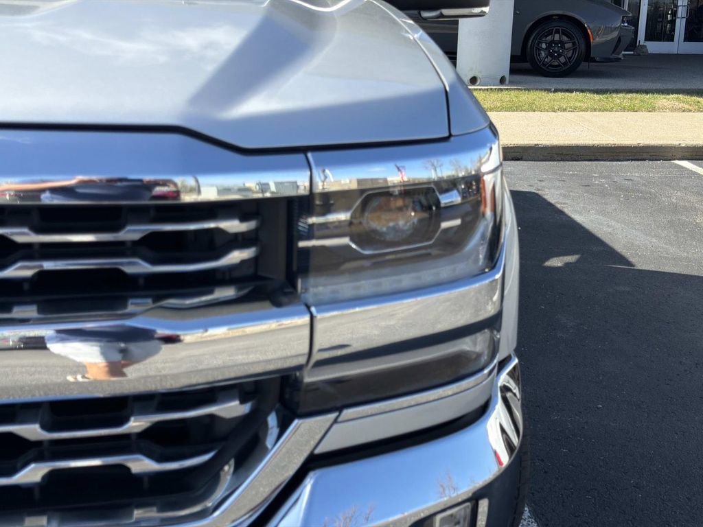 Used 2017 Chevrolet Silverado 1500 LTZ w/ LTZ Plus Package image 10