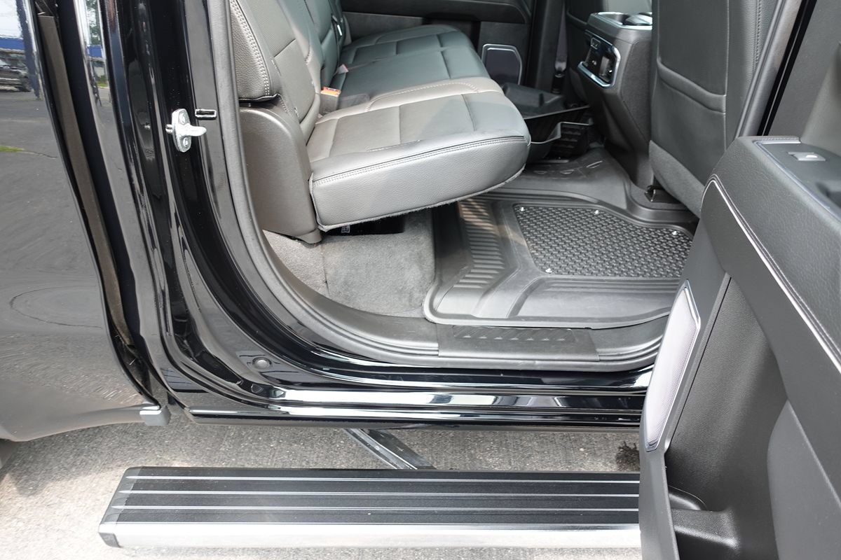 Used 2023 GMC Sierra 1500 Denali w/ Denali Reserve Package AWD/4WD image 40