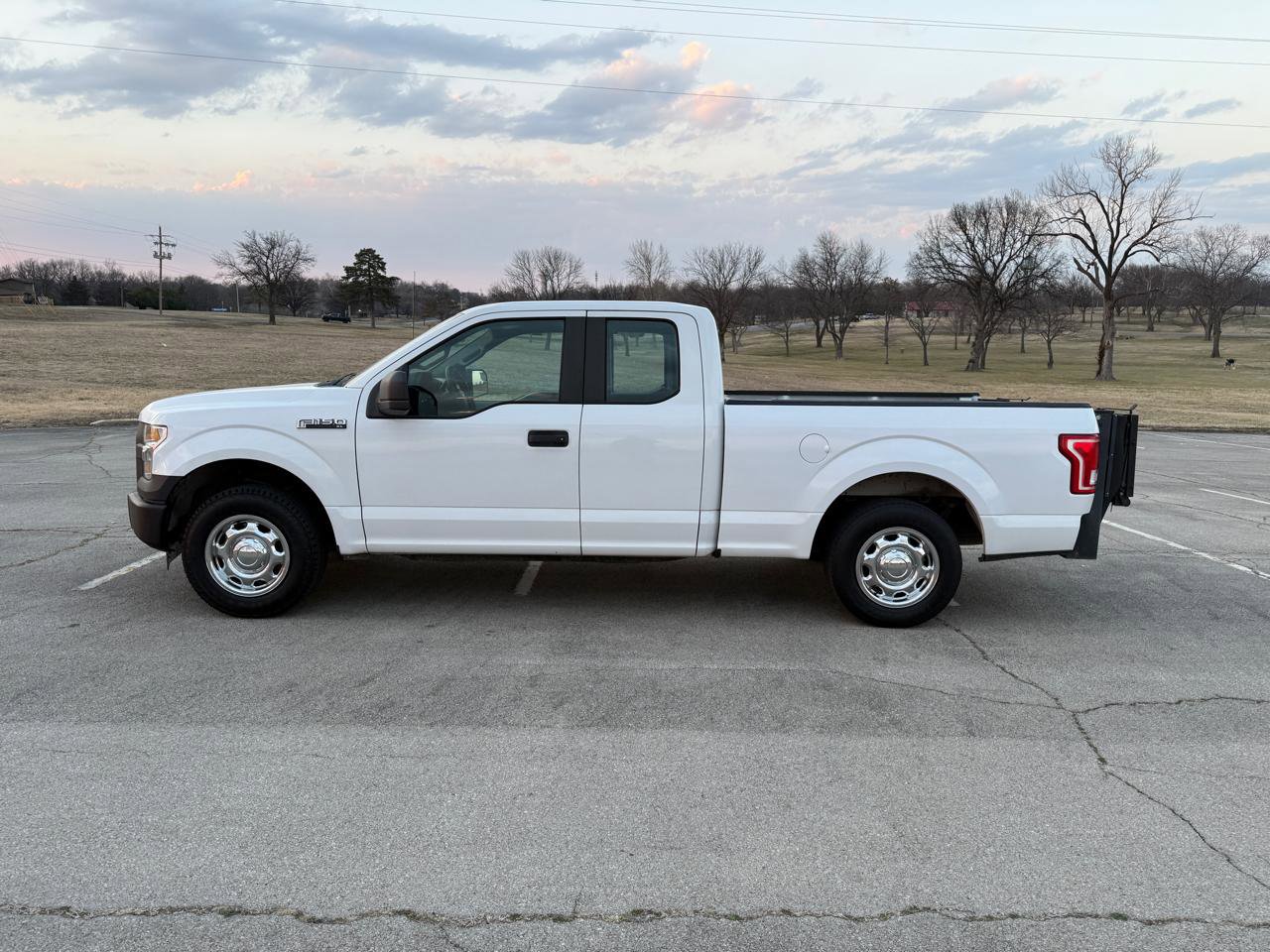 Used 2015 Ford F150 XL image 3