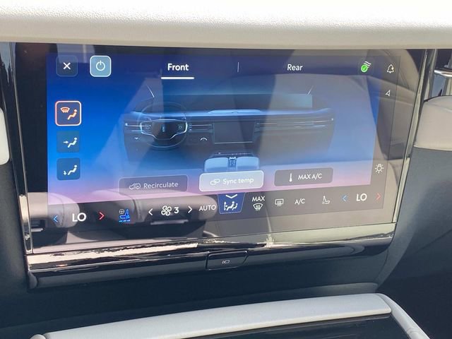 New 2026 Lincoln Navigator Reserve AWD/4WD image 23