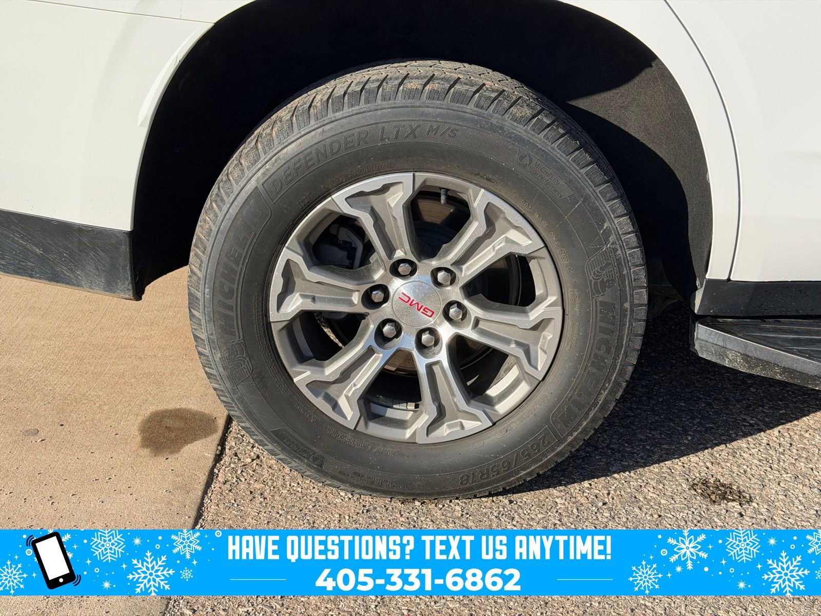 Used 2023 GMC Yukon SLE image 11