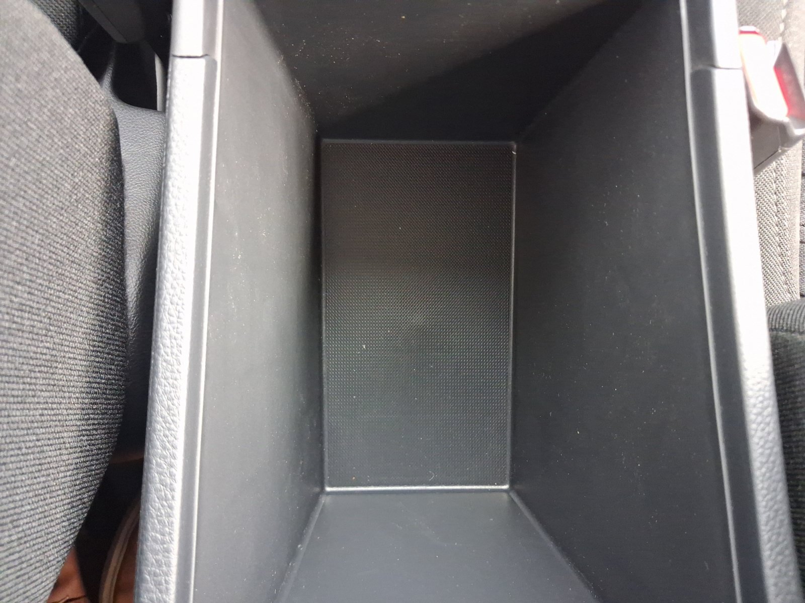 Used 2027 Honda HR-V LX image 20