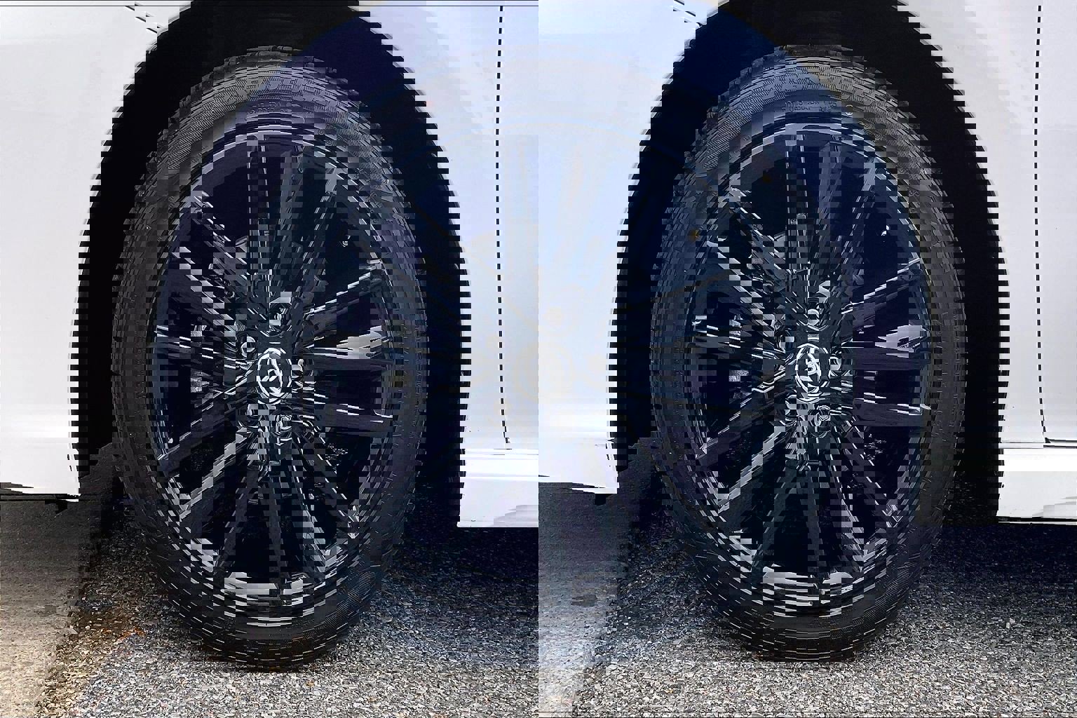 Used 2023 Toyota Camry SE image 11