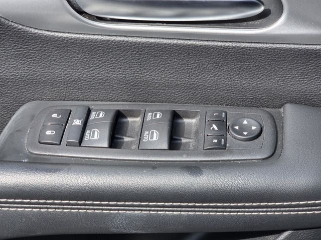 Used 2026 Chrysler Pacifica Limited w/ S Appearance Package FWD image 36