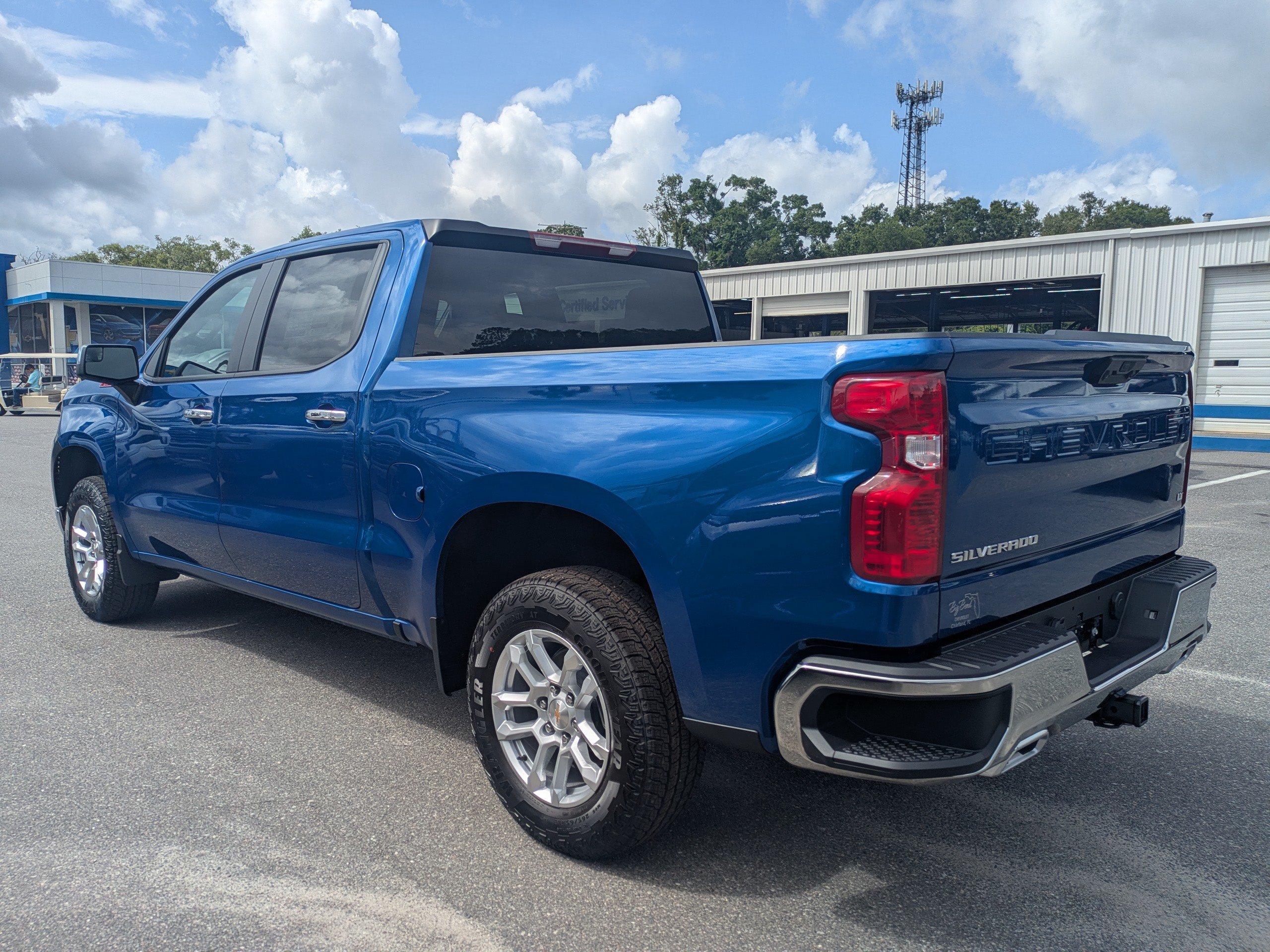 New 2026 Chevrolet Silverado 1500 LT w/ Z71 Off-Road Package AWD/4WD image 6