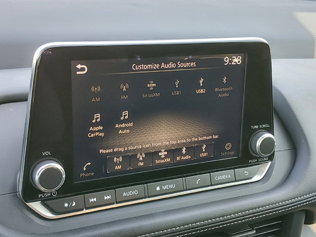 Used 2025 Nissan Rogue S FWD image 18
