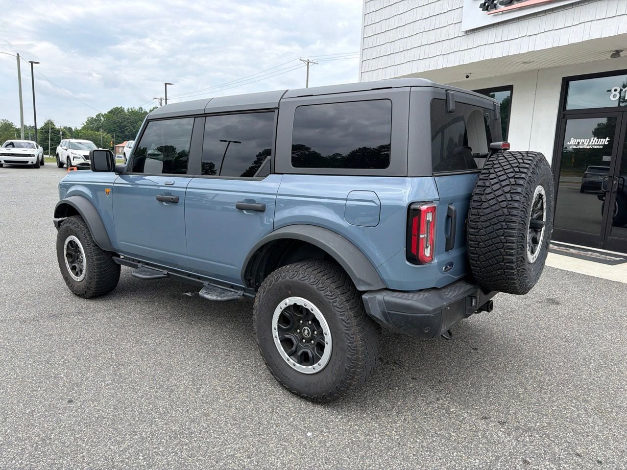 Used 2023 Ford Bronco Badlands w/ Sasquatch Package AWD/4WD image 6