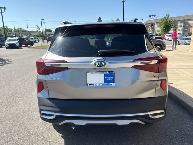 Used 2021 Kia Seltos S FWD image 3