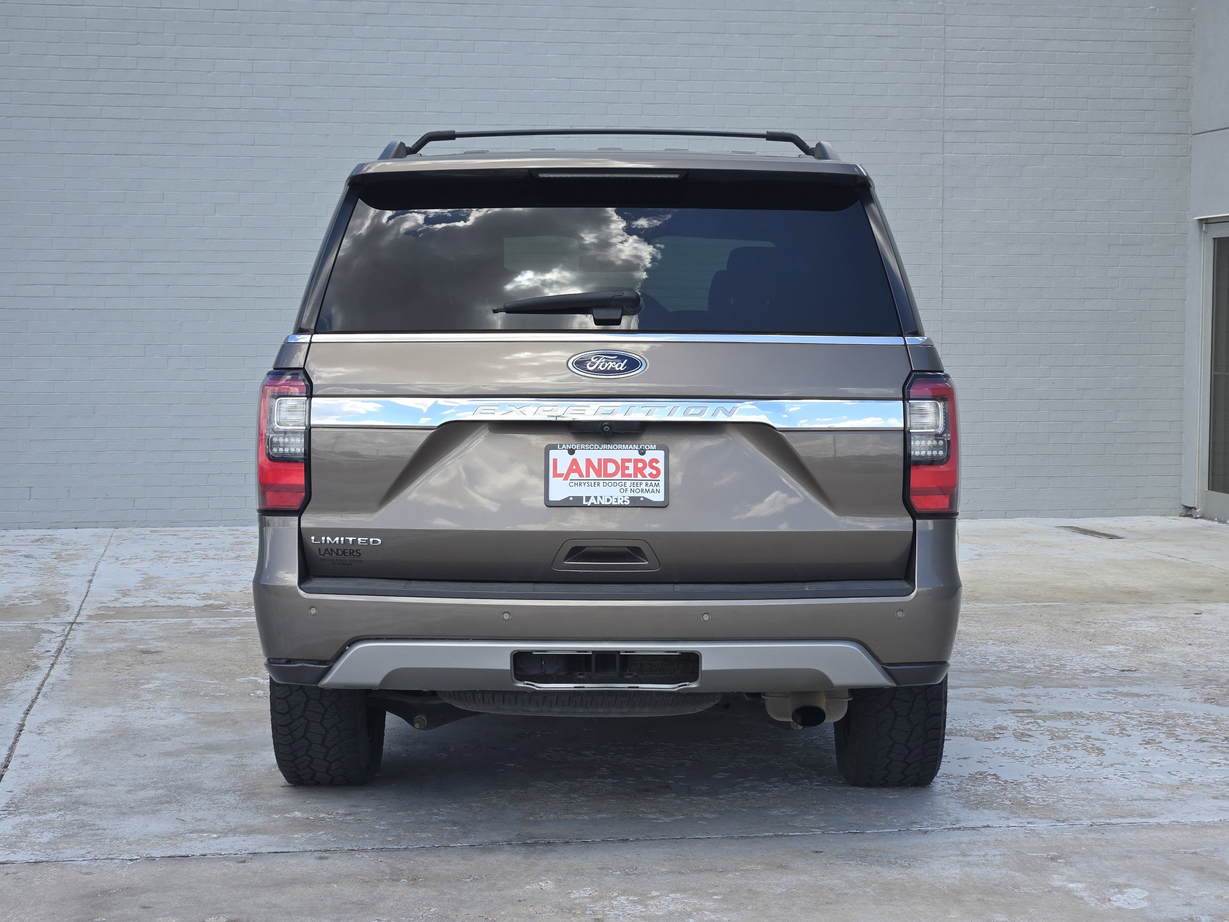 Used 2019 Ford Expedition Limited AWD/4WD image 6