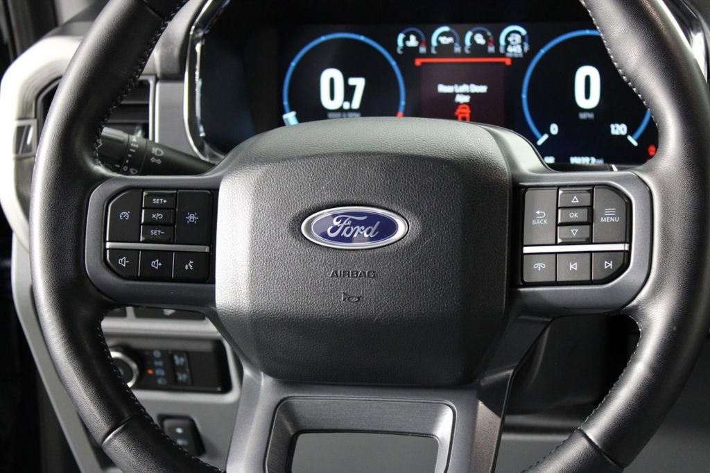 Used 2023 Ford F150 Lariat w/ Trailer Tow Package image 30