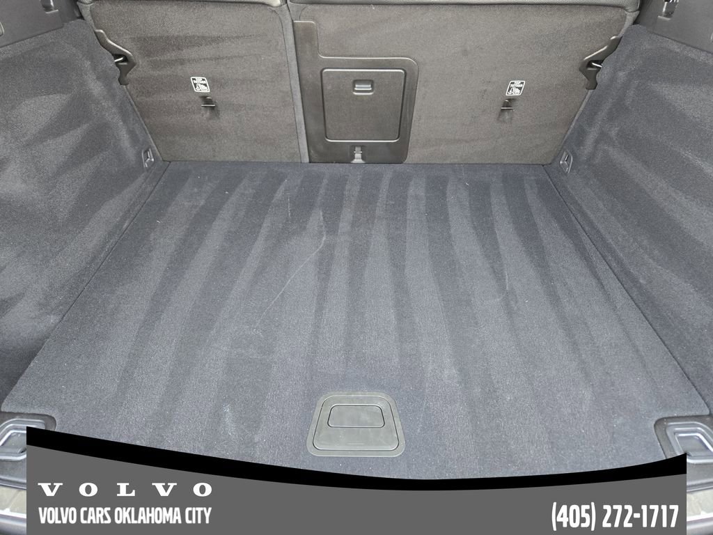 Certified 2025 Volvo XC60 B5 Plus AWD/4WD image 31