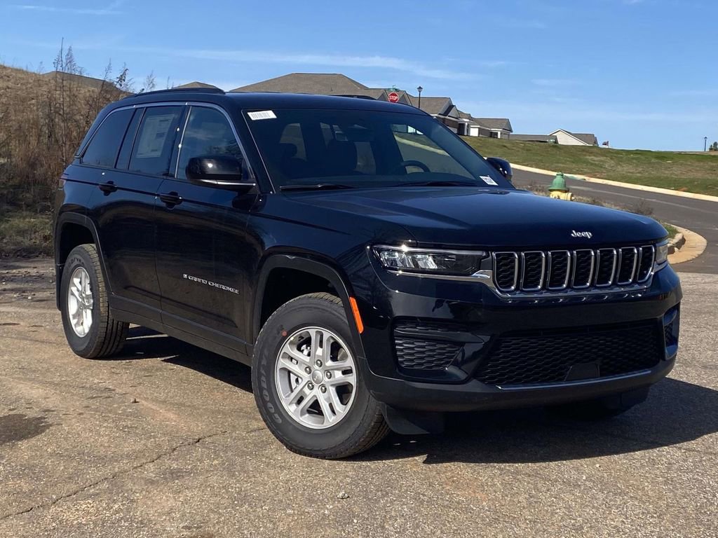 New 2025 Jeep Grand Cherokee Laredo image 31