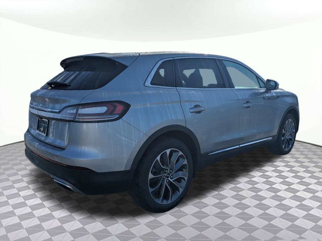 Used 2022 Lincoln Nautilus Reserve w/ Luxury Package FWD image 3
