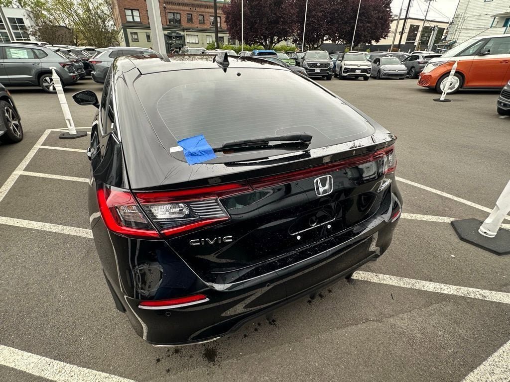 Used 2024 Honda Civic Sport Touring image 5