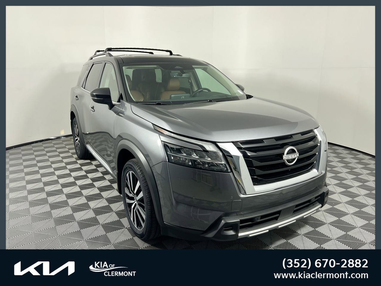 Used 2024 Nissan Pathfinder Platinum