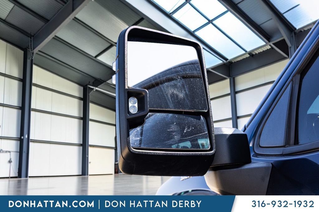 Used 2022 Chevrolet Silverado 1500 LT AWD/4WD image 31