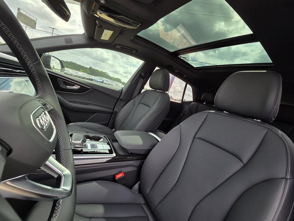 Used 2026 Audi Q8 Premium Plus AWD/4WD image 26