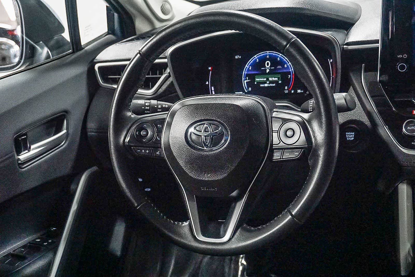 Certified 2024 Toyota Corolla Cross XLE w/ Convenience Package FWD image 18