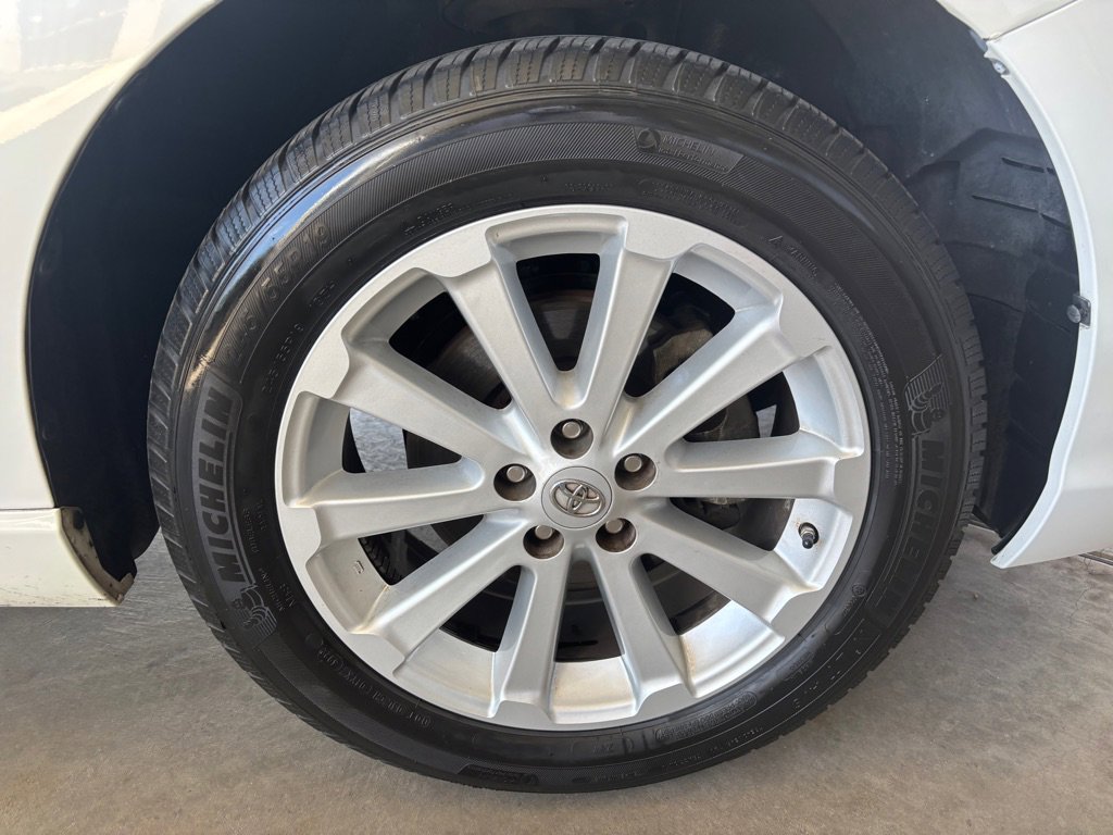 Used 2011 Toyota Venza FWD image 53