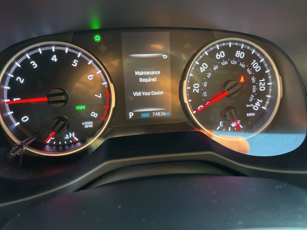 Used 2019 Toyota RAV4 XLE image 17