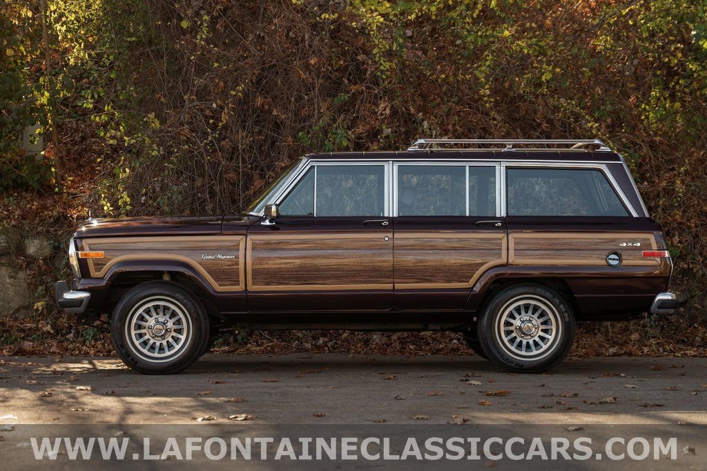Used 1991 Jeep Grand Wagoneer AWD/4WD image 4