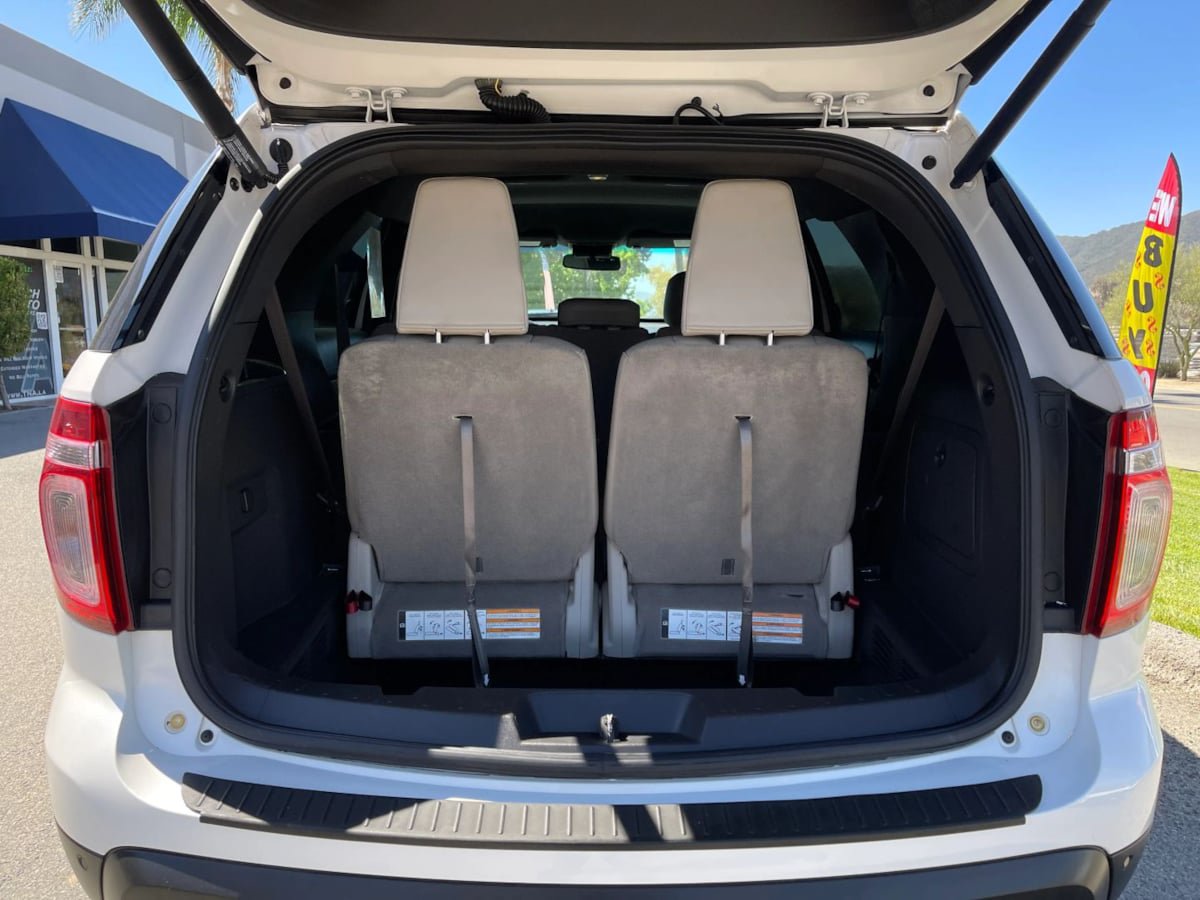 Used 2013 Ford Explorer XLT FWD image 8