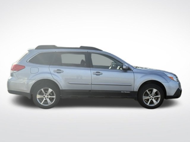Used 2014 Subaru Outback 2.5i Limited AWD/4WD image 9