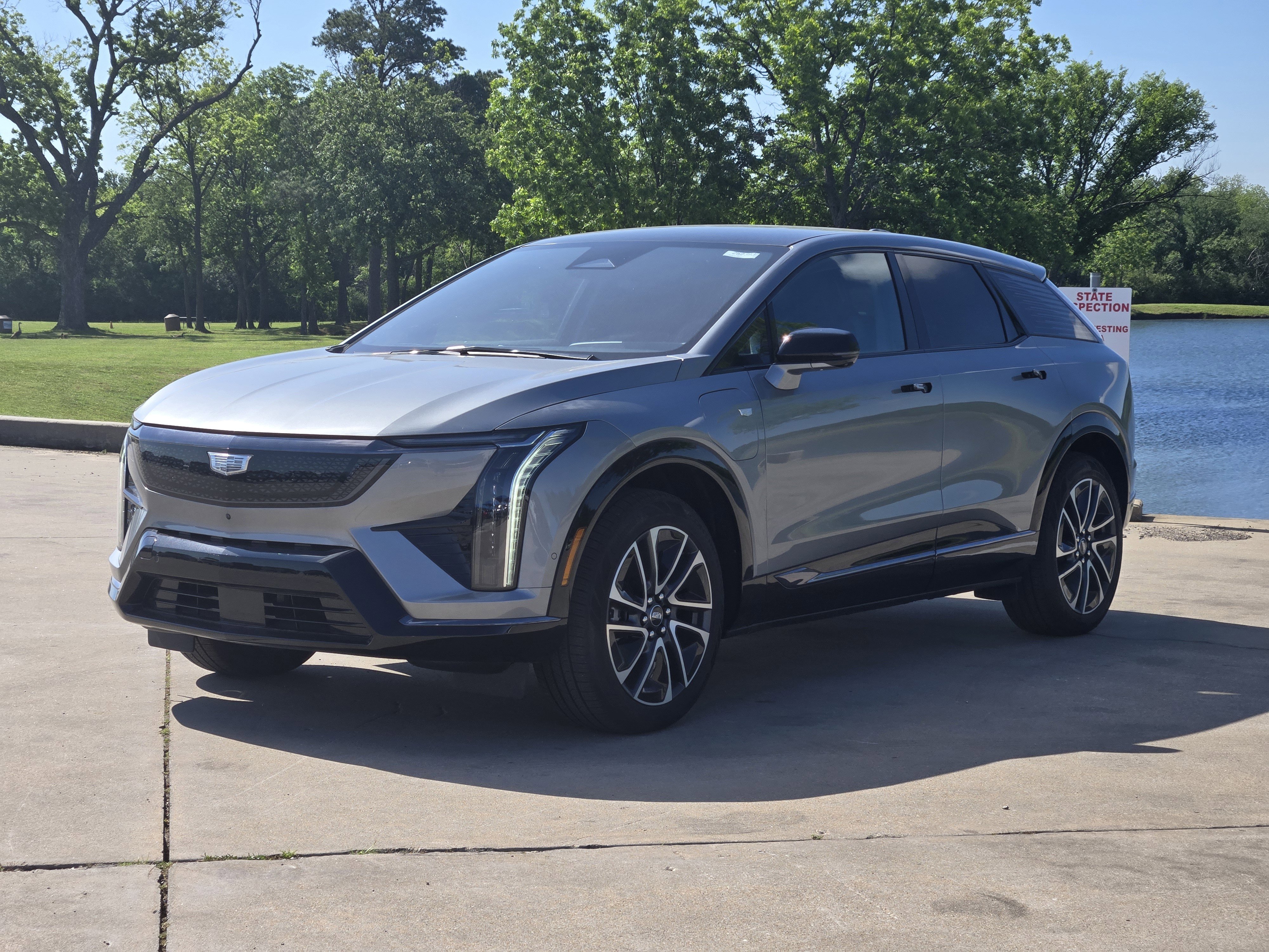 New 2025 Cadillac Optiq Sport 1 image 2