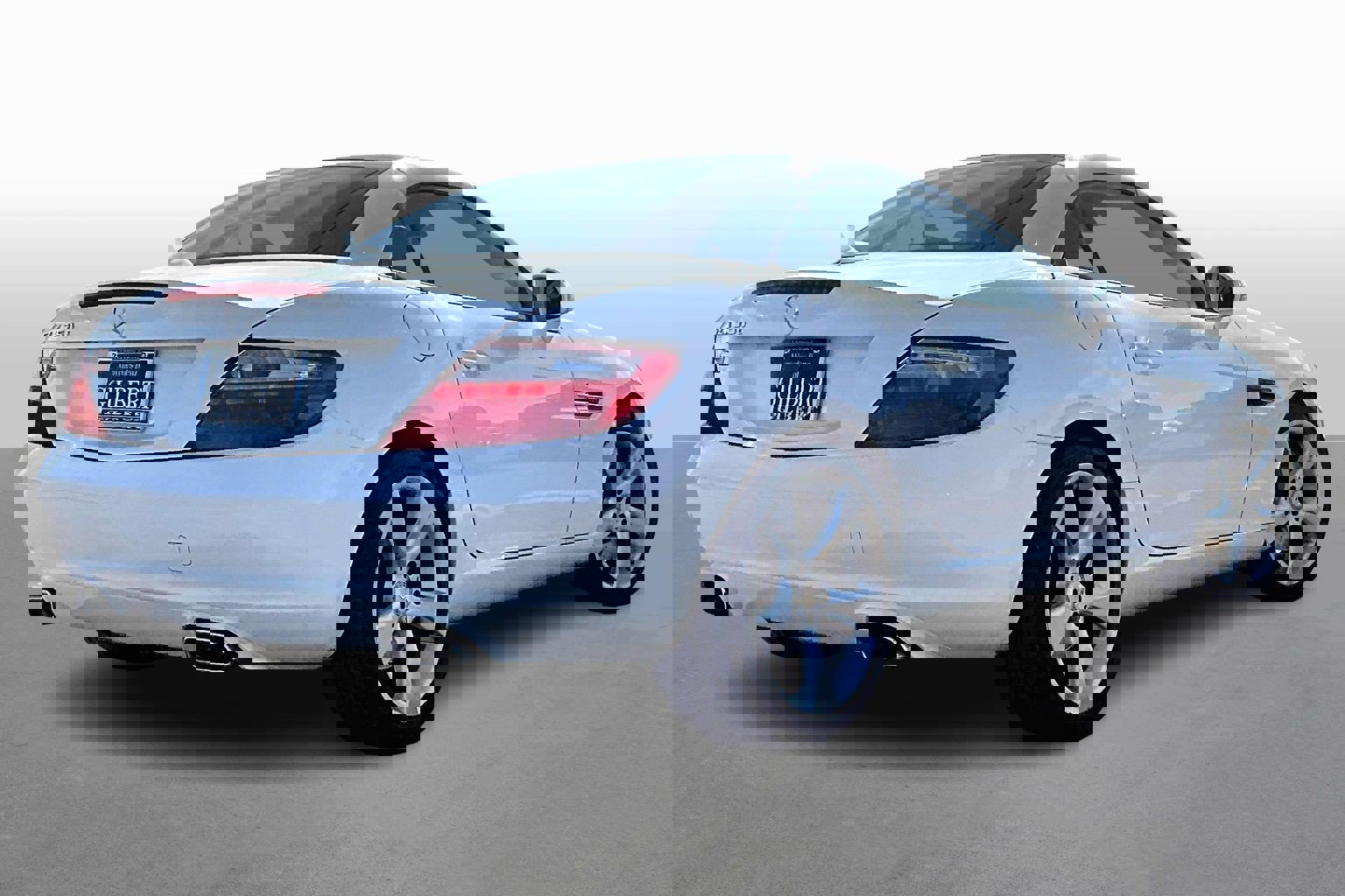 Used 2014 Mercedes-Benz SLK 350 image 2