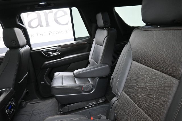 Used 2021 Chevrolet Tahoe High Country w/ Premium Package AWD/4WD image 22