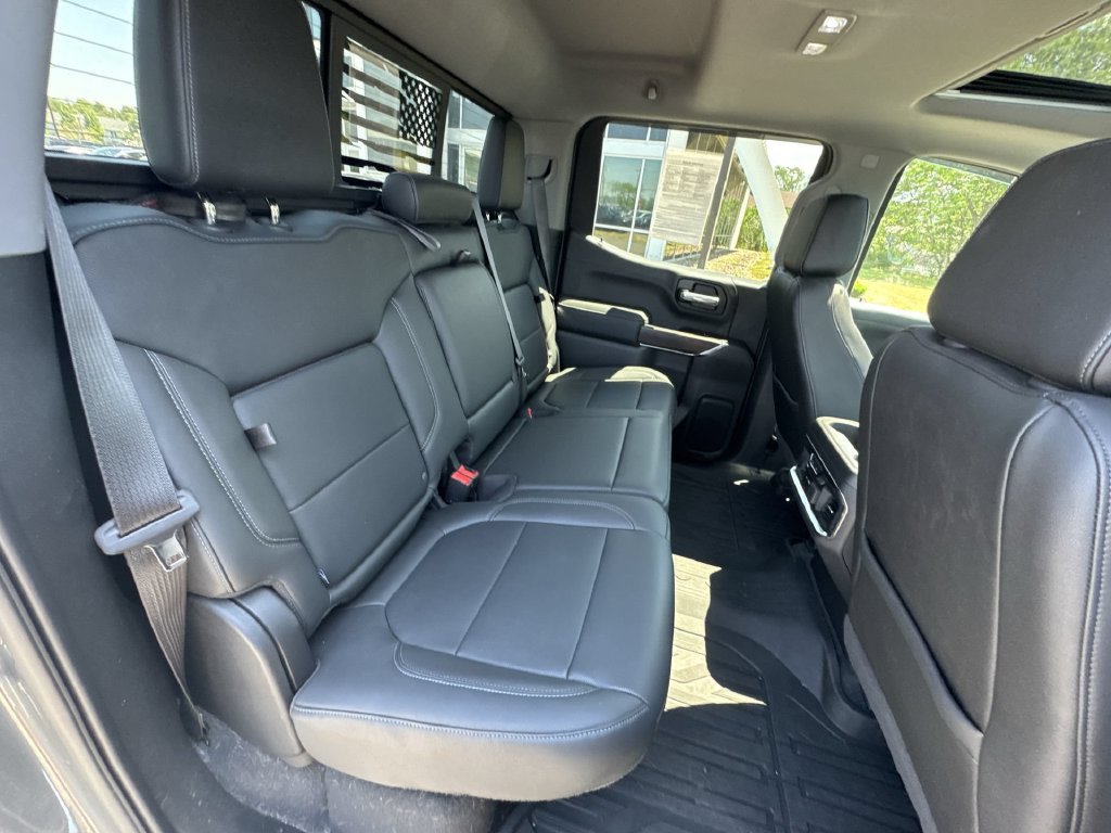 Used 2019 GMC Sierra 1500 SLT w/ SLT Premium Plus Package AWD/4WD image 28