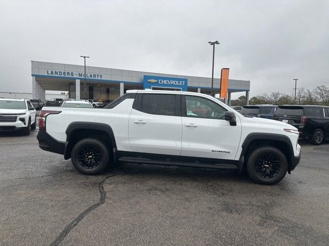 New 2026 Chevrolet Silverado EV LT image 2