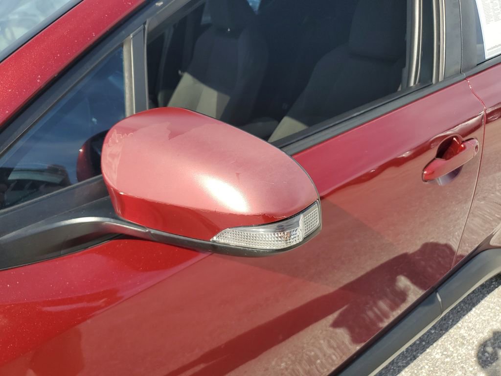 Used 2018 Toyota C-HR XLE image 11