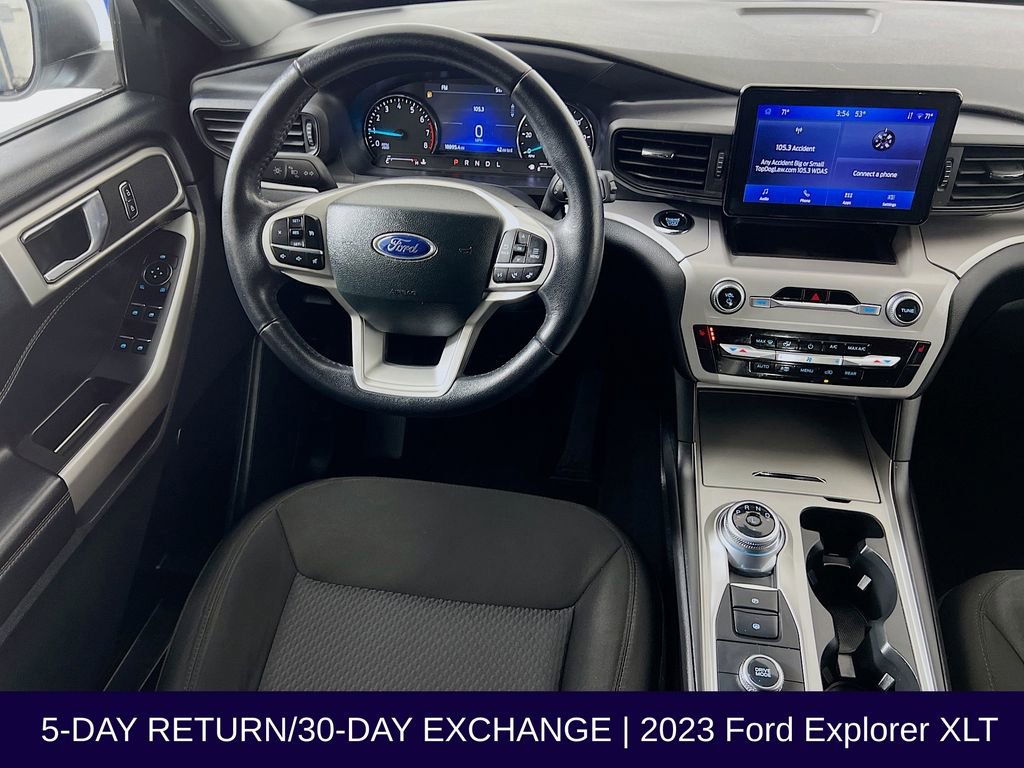Used 2023 Ford Explorer XLT image 27