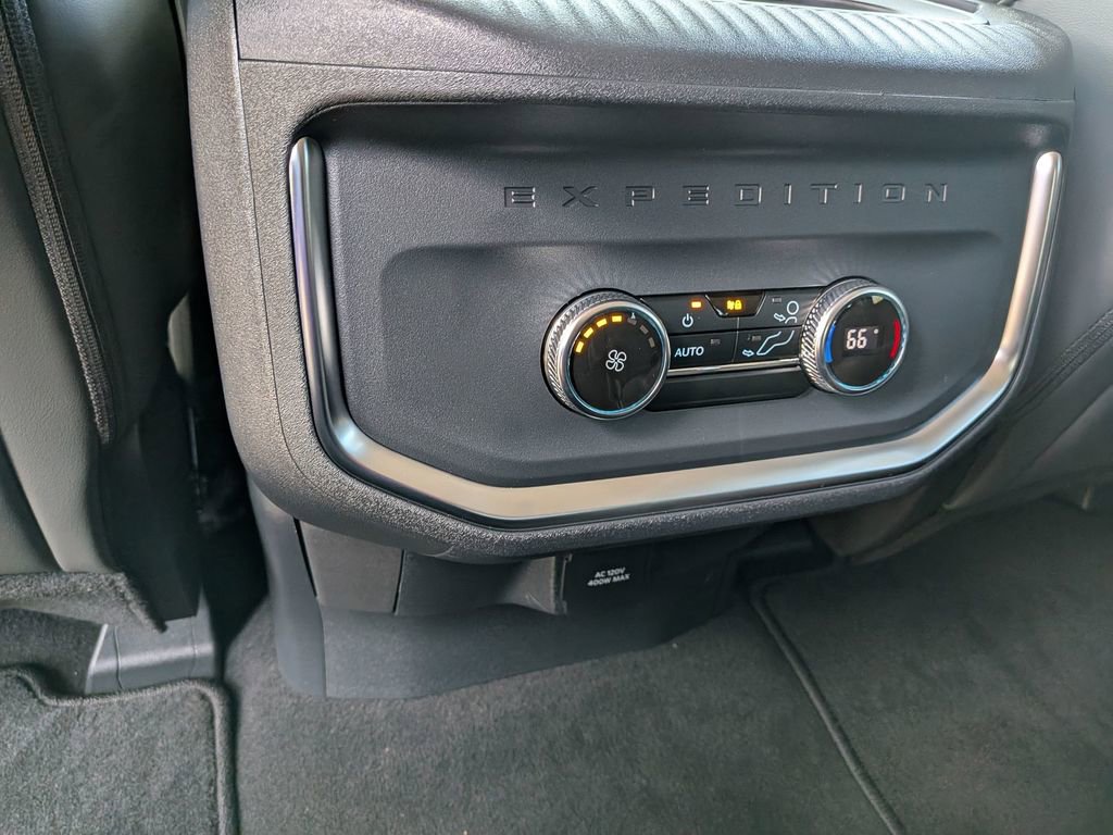New 2026 Ford Expedition Active image 36