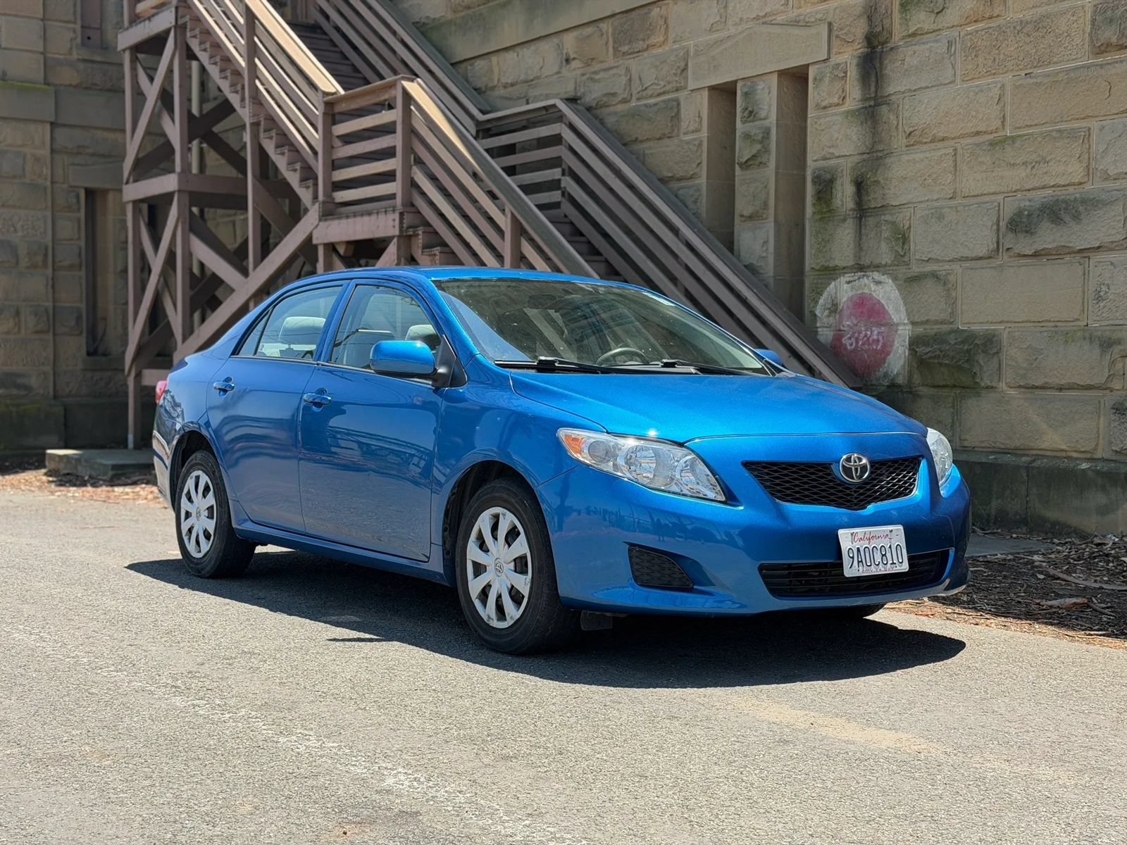 Used 2009 Toyota Corolla LE FWD image 2