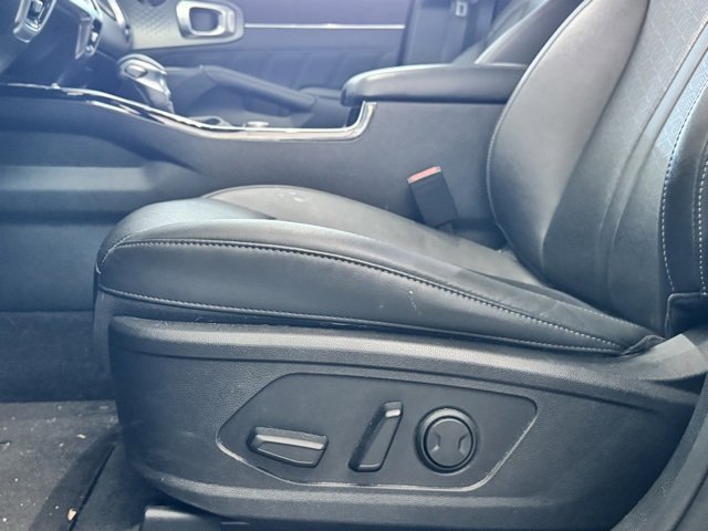 Used 2023 Kia Sorento SX image 6