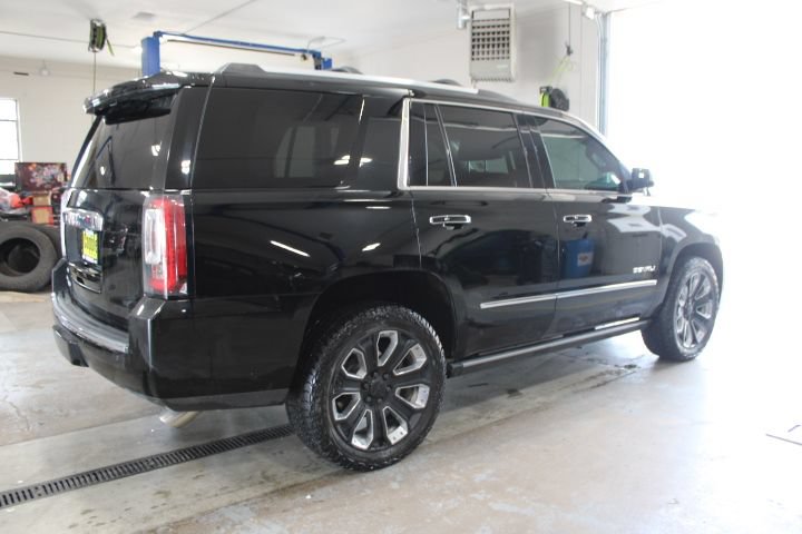 Used 2020 GMC Yukon Denali w/ Denali Ultimate Black Edition AWD/4WD image 10
