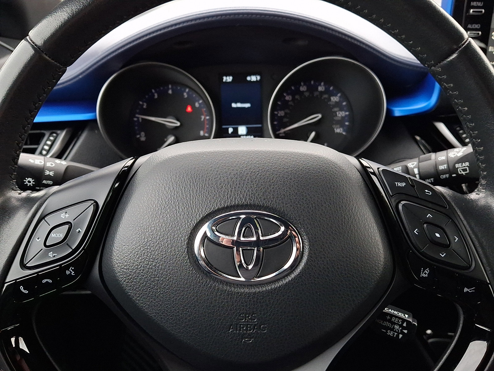 Used 2022 Toyota C-HR XLE image 18