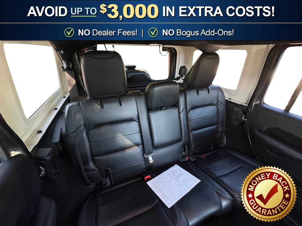 Used 2019 Jeep Wrangler Unlimited Sahara AWD/4WD image 22