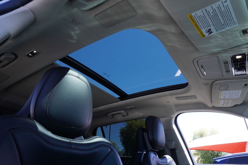 Used 2023 Lincoln Aviator Reserve w/ Equipment Group 201A image 14