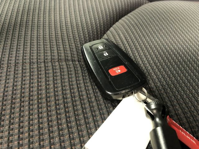 Used 2023 Toyota Highlander L image 29