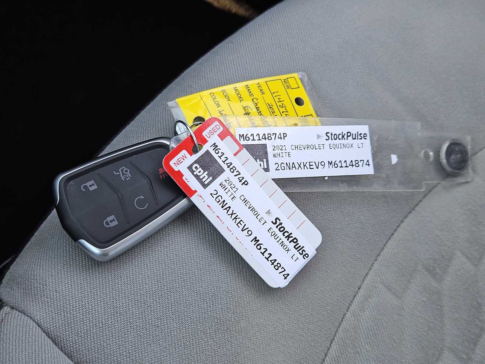 Used 2021 Chevrolet Equinox LT image 32